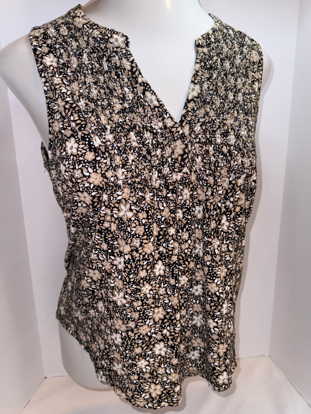 Lucky Brand Black and Cream Floral Smocked V-Neck Camisole